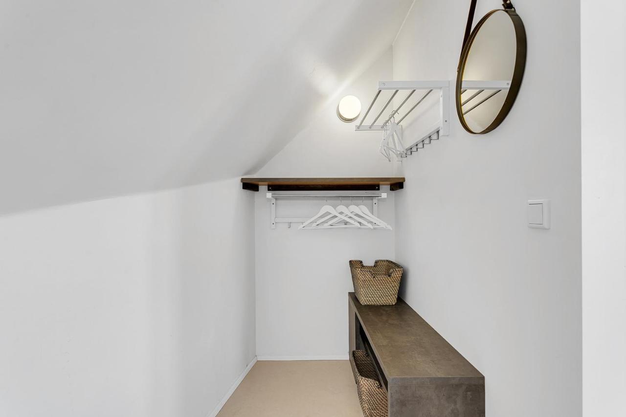 Eyvindarholt Guesthouse Alftanes Экстерьер фото