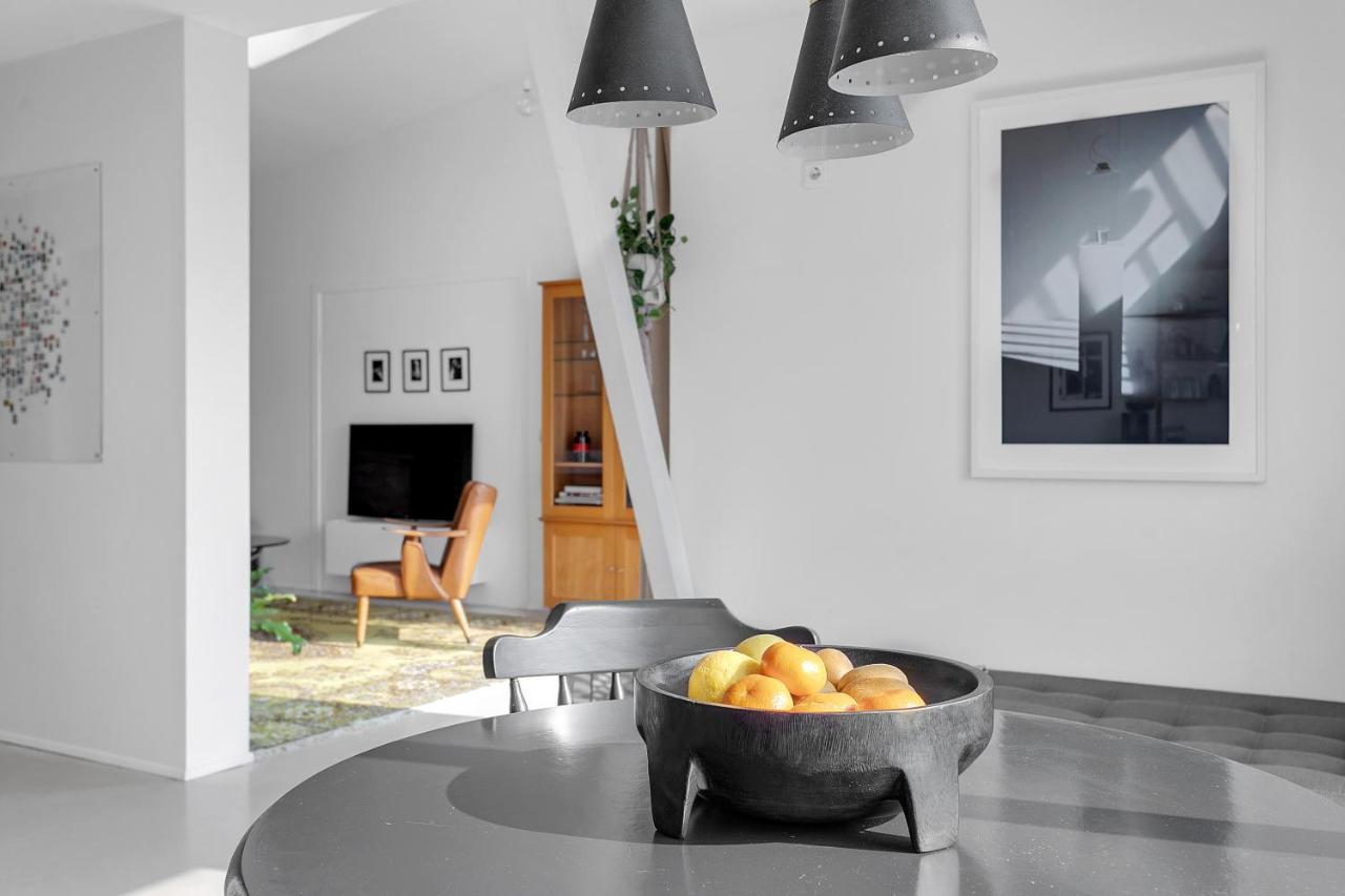 Eyvindarholt Guesthouse Alftanes Экстерьер фото