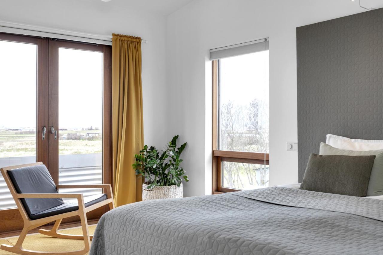 Eyvindarholt Guesthouse Alftanes Экстерьер фото
