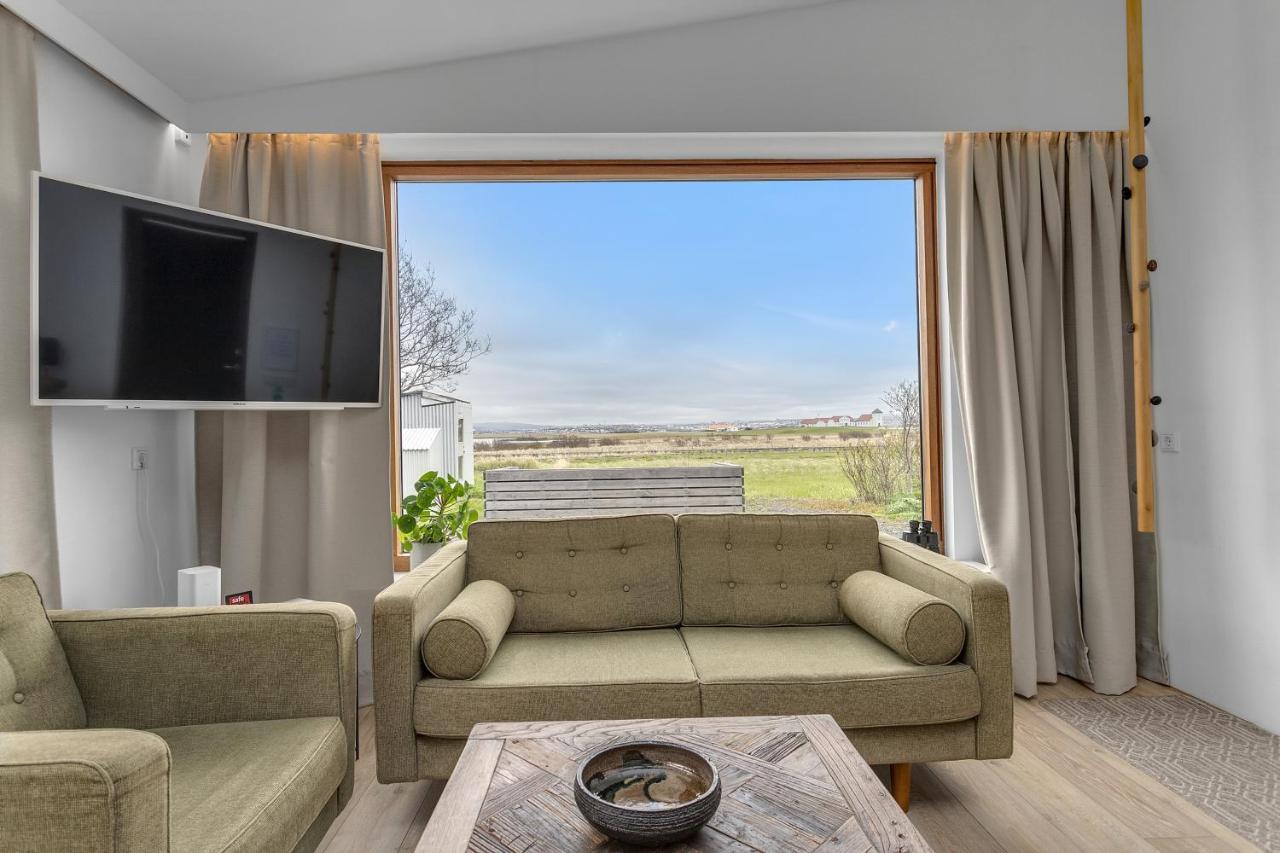 Eyvindarholt Guesthouse Alftanes Экстерьер фото