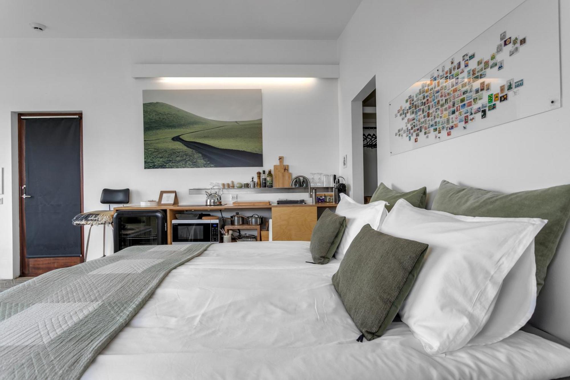 Eyvindarholt Guesthouse Alftanes Экстерьер фото