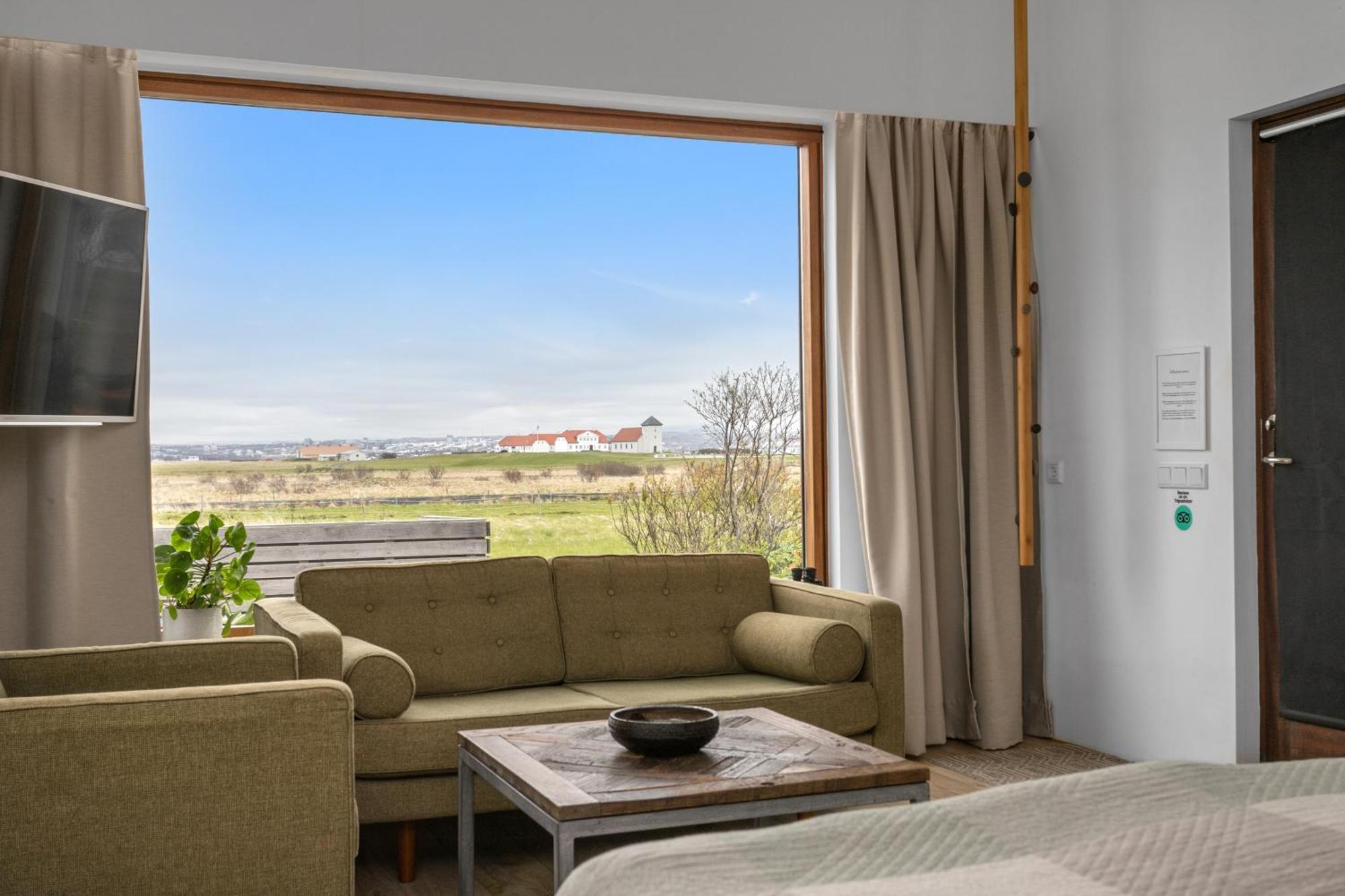 Eyvindarholt Guesthouse Alftanes Экстерьер фото