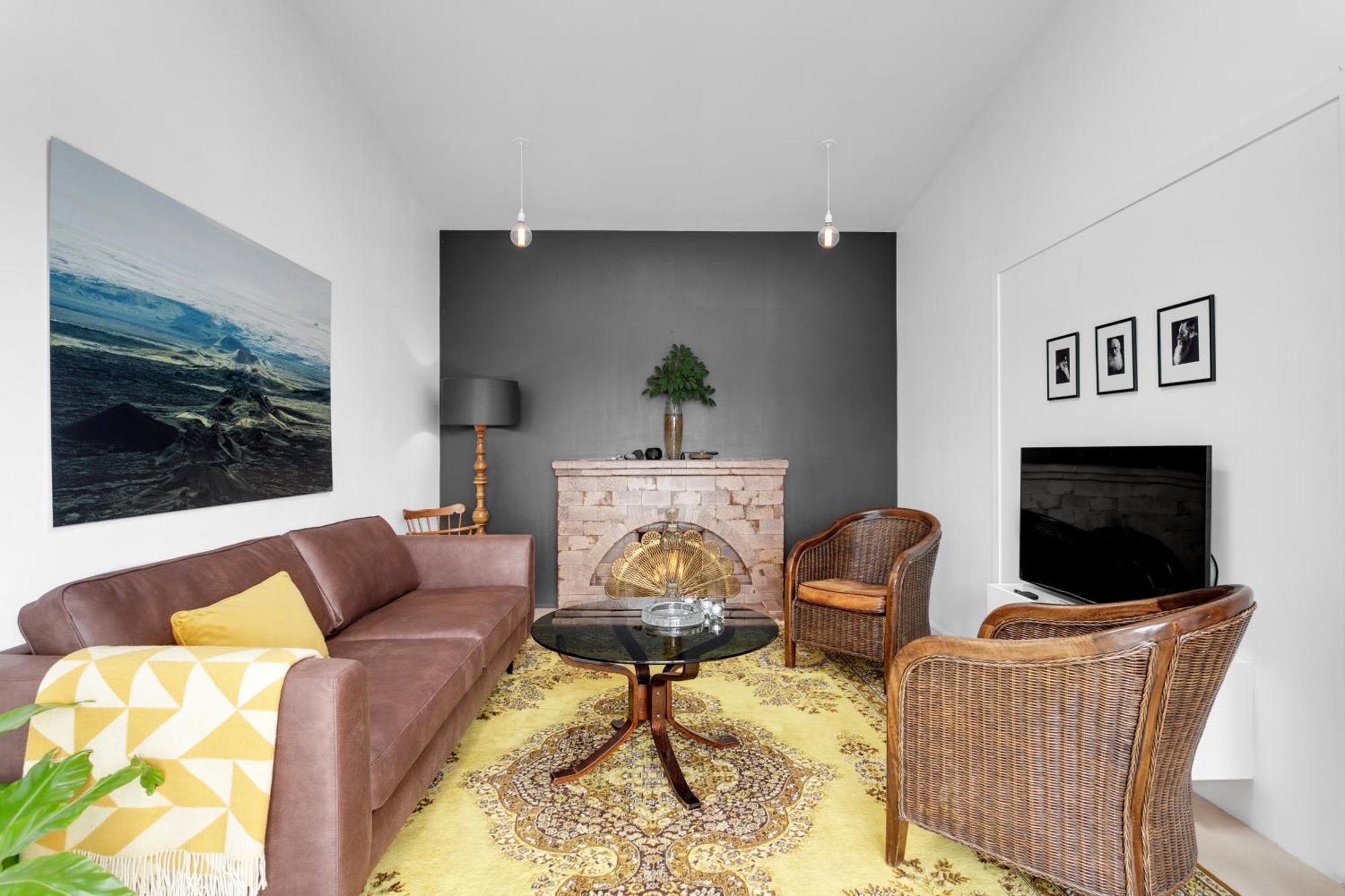 Eyvindarholt Guesthouse Alftanes Экстерьер фото