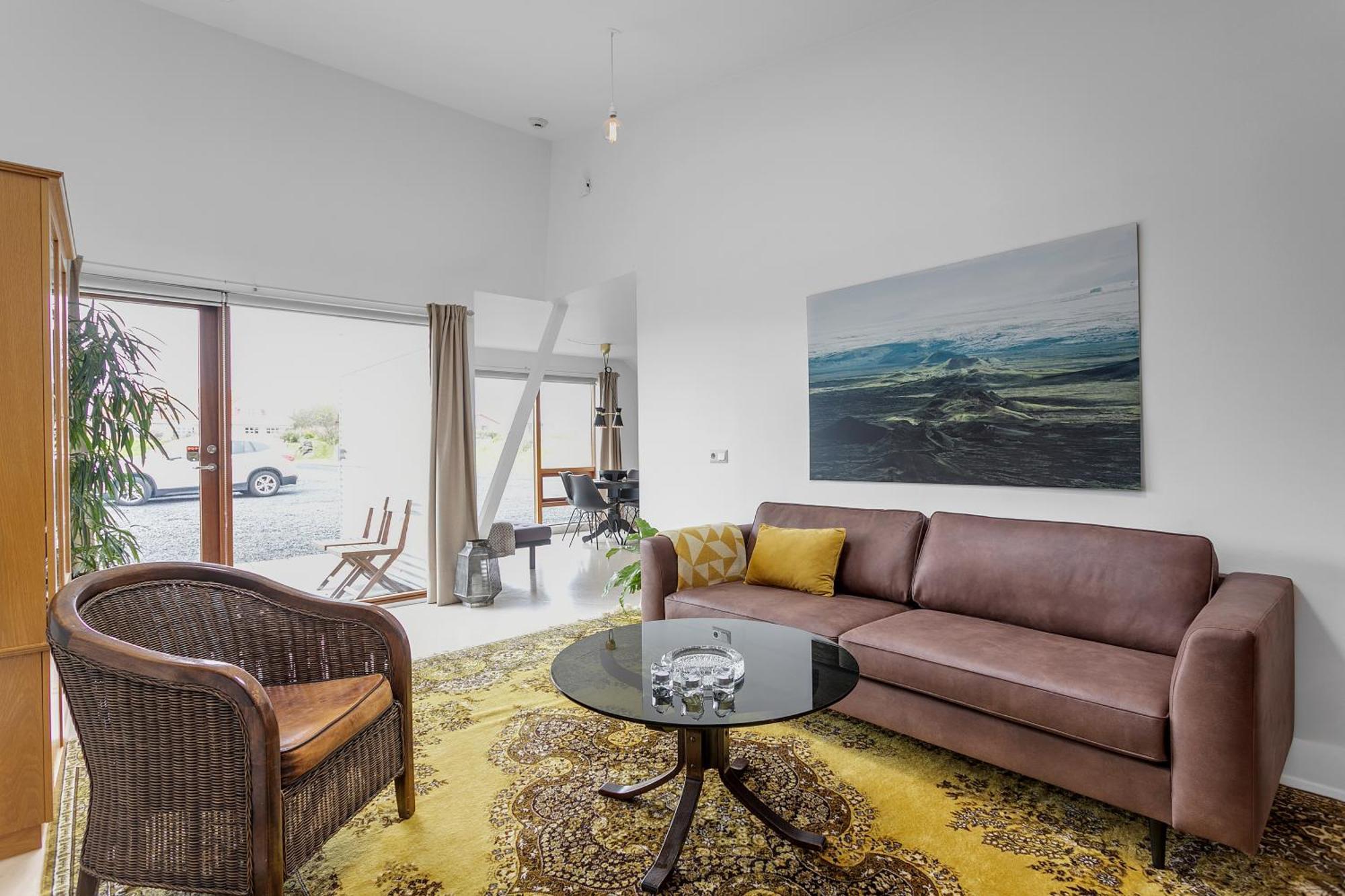 Eyvindarholt Guesthouse Alftanes Экстерьер фото
